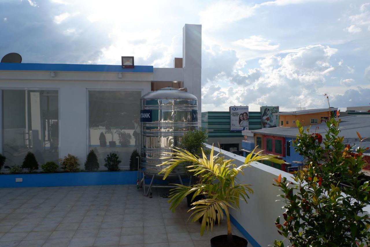 Rosetta Guest House Ormoc Buitenkant foto