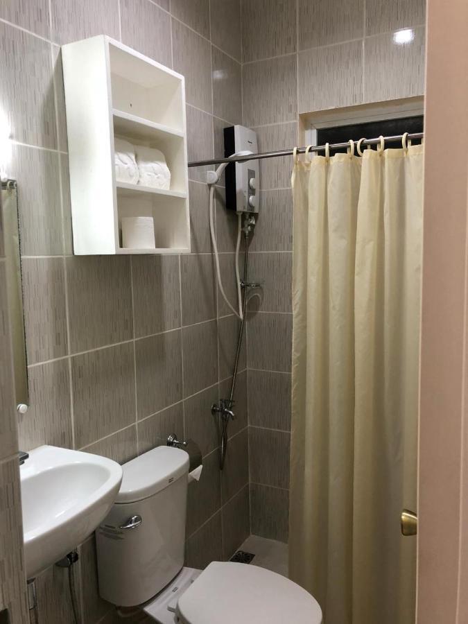 Rosetta Guest House Ormoc Buitenkant foto